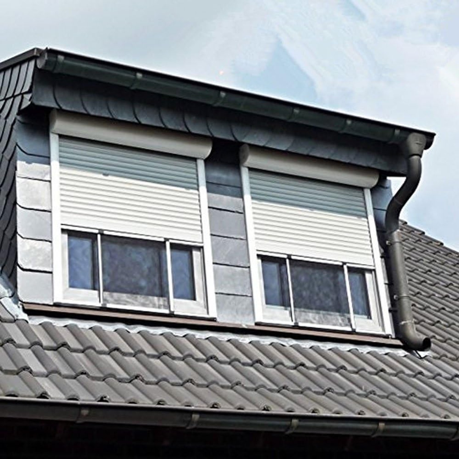Adjustable Sliding Window Screen, 20 Inch High, Expands 28 to 52 Inches: image 10